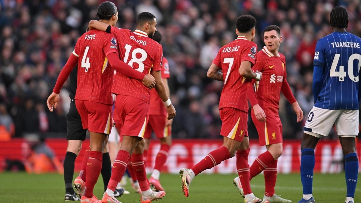 El Liverpool quiere a Kubo, Mosquera y Sancet