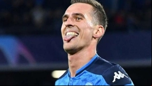 La Roma se interesa por el fichaje de Milik / Besoccer.com