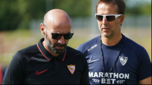 Los laterales del Sevilla: ¿mala gestión de Monchi o pésima de Lopetegui? "Foto: ABC de Sevilla"