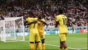 Los jugadores de la selección de Ecuador celebran uno de los tantos de Enner Valencia. Foto: El Comercio Perú