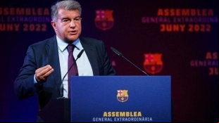 Las 3 renovaciones urgentes que quiere cerrar el FC Barcelona
