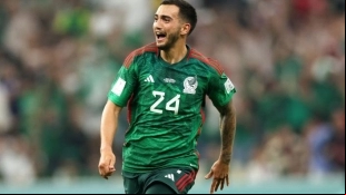 El Bayer Leverkusen prepara una oferta por Luis Chávez