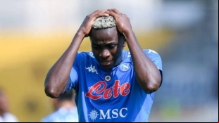 ¡Problemas para Conte! Osimhen se queda en el Napoli