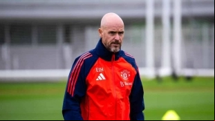 Manchester United accelerates for a blockbuster defensive g