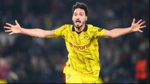 <p>Mats Hummels, imminent g for Roma</p>