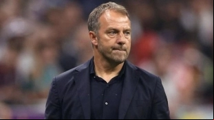Hansi Flick, entrenador del FC Barcelona, podría entrenar a Wirtz la próxima campaña.