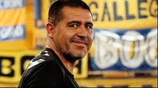 El primer regalo de Riquelme a Gago: Boca prepara un fichaje top