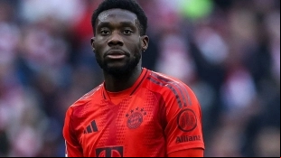 El equipo que quiere robar el fichaje de Alphonso Davies al Real Madrid