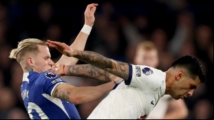 Archie Brown tiene grandes pretendientes en la Premier League / Agencia EFE