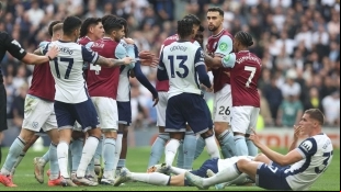 Imagen del encuentro entre el Tottenham y el West Ham