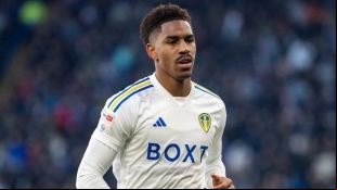 Junior Firpo approaches Real Sociedad / ESPN Deportes