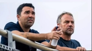 Deco tiene un plan: El tapado del Barcelona para competir con Koundé