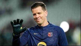 FC Barcelona is already looking for a new goalkeeper for the  season | MARCA