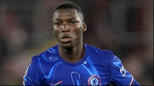 Oferta de 100 millones para fichar a Moisés Caicedo en verano