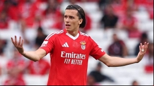 El Benfica busca en España al sustituto de Álvaro Carreras